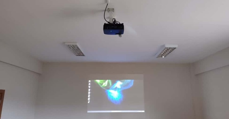 Akdağmadeni Sağlık Yüksekokulunda Kablosuz Ağ ve Projeksiyon Çalışmaları