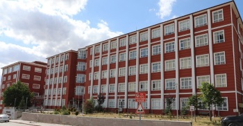 Fen-Edebiyat Fakültesi C Blokta Ağ Altyapısı İyileştirildi