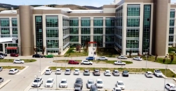 Üniversite Hastanesinde Kat Bilgilendirme Ekranları