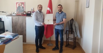 Rektörümüzden Bilgi İşlem Personelimize Teşekkür Belgesi